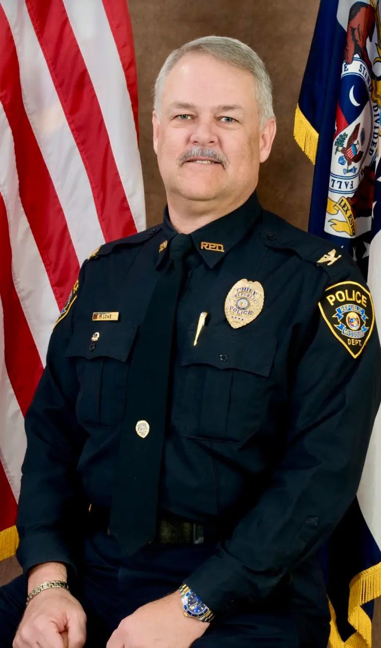 mark-lowe-republic3808