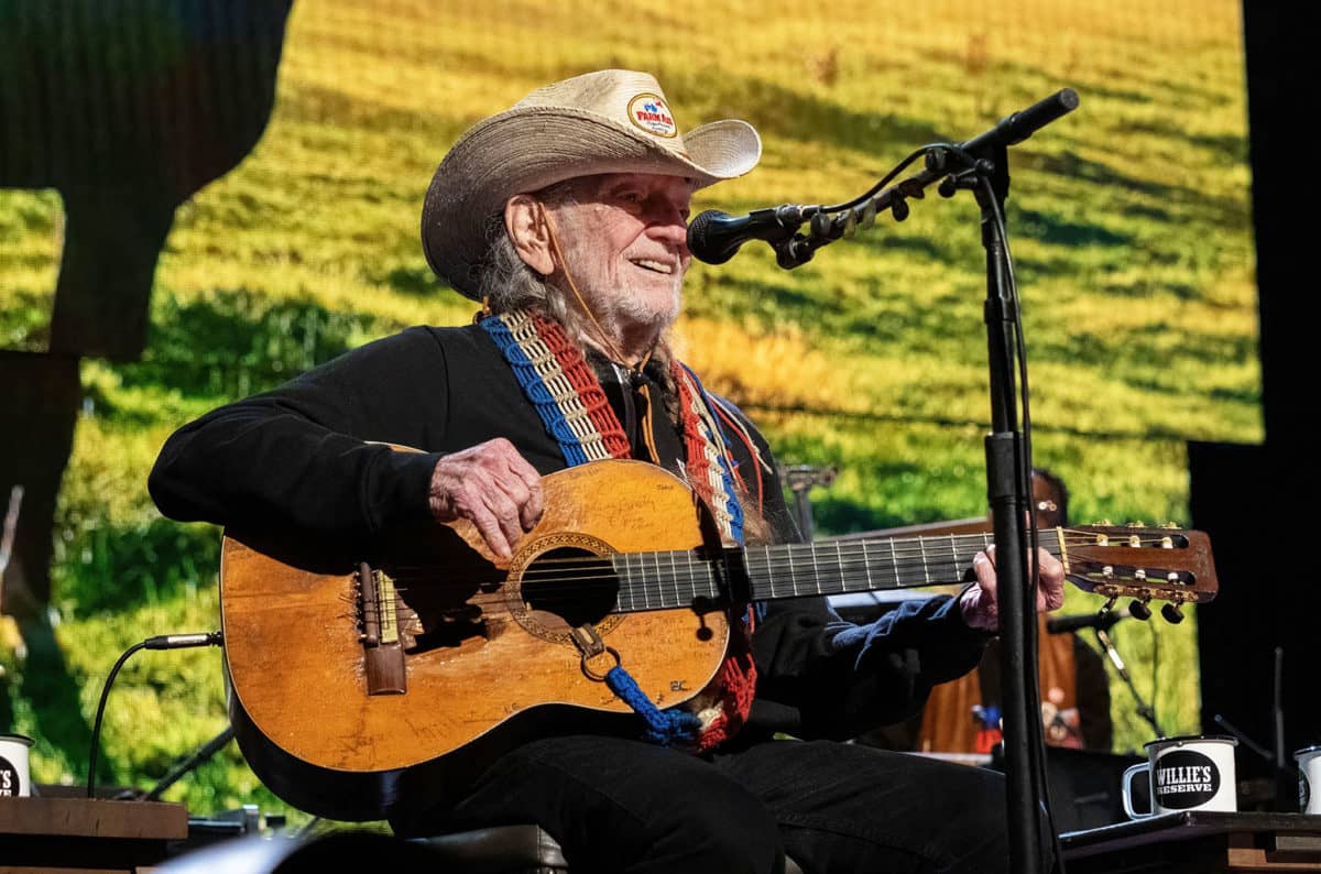 willie-nelson-farm-aid-2021-billboard-1548