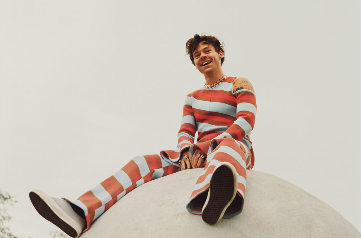harry-styles-cr-hanna-moon-press-2022-billboard-1548-3