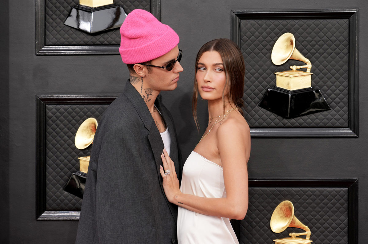 justin-bieber-hailey-bieber-grammys-2022-b-billboard-1548