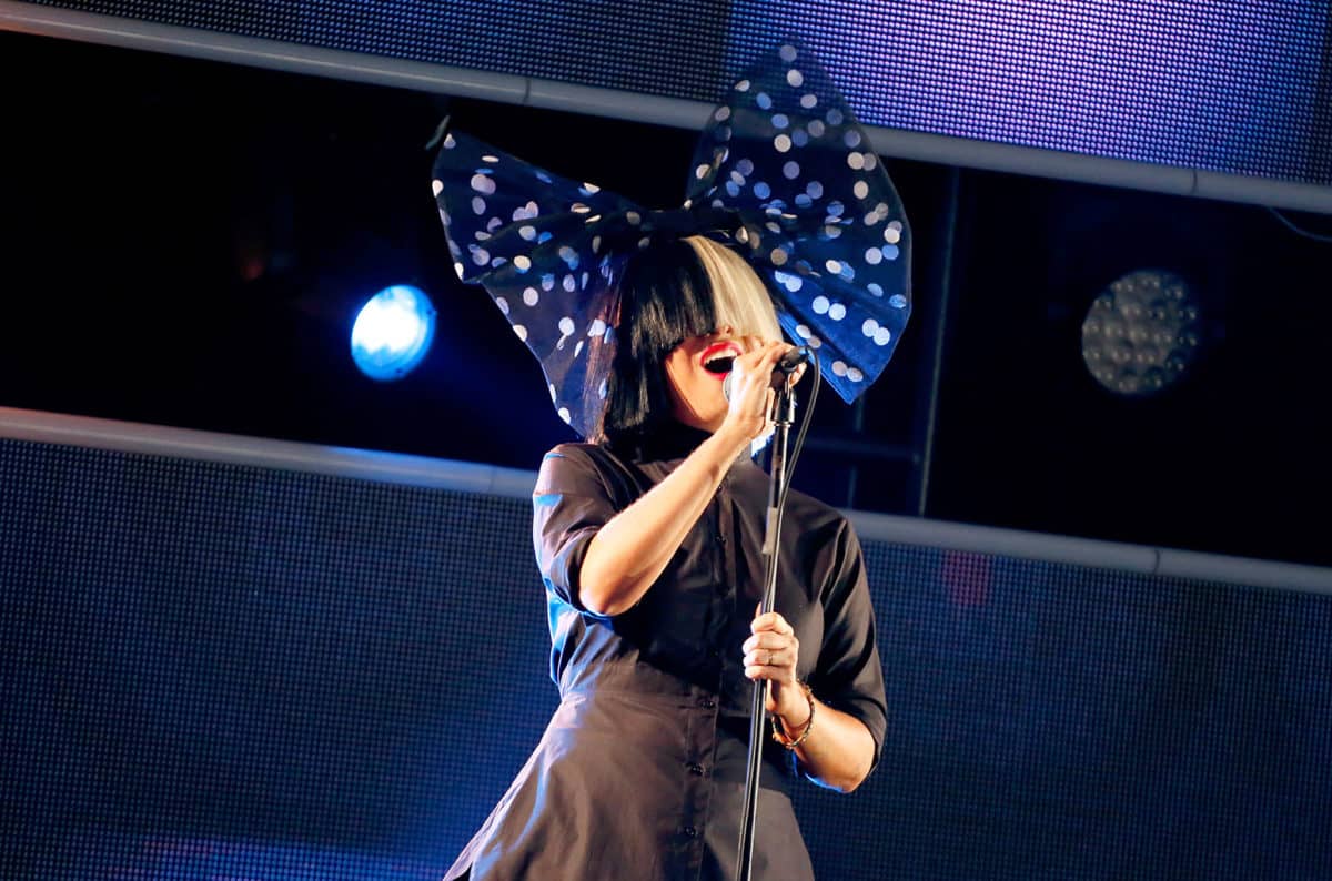 sia-2016-2-billboard-1548