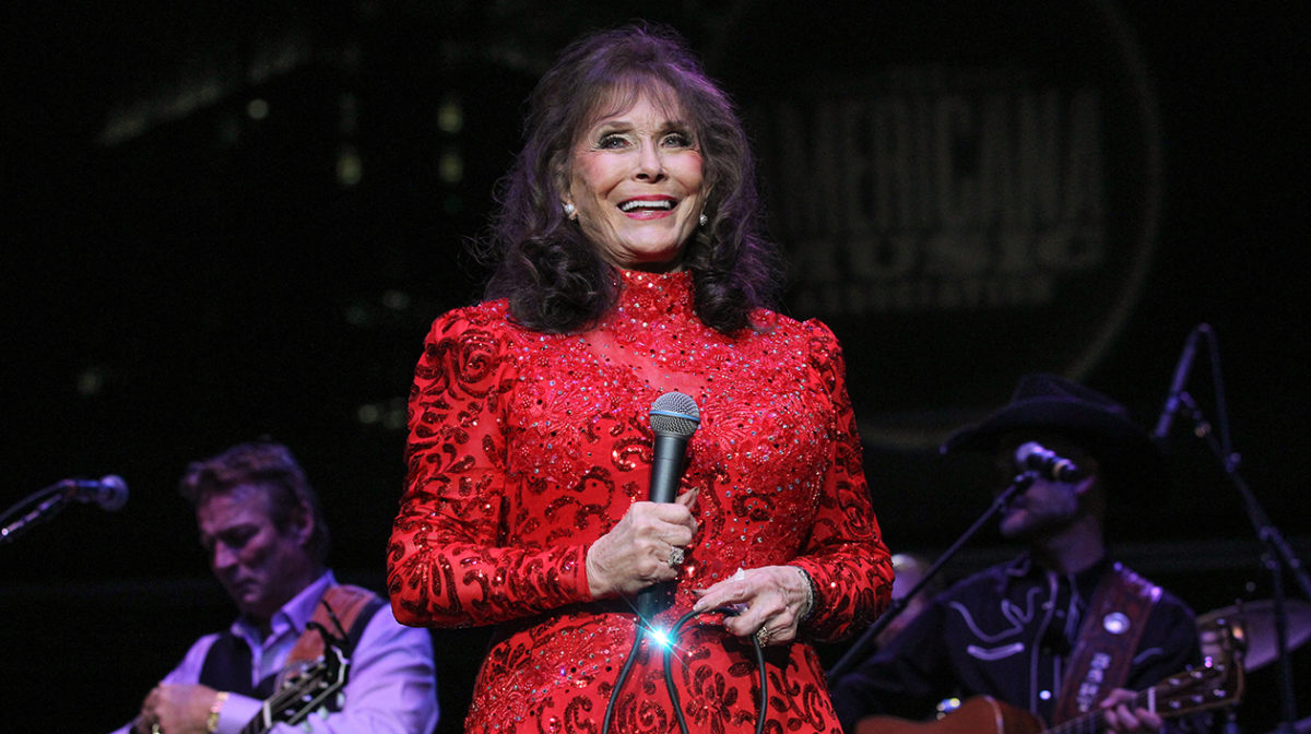 loretta-lynn-2015-billboard-pro-1260