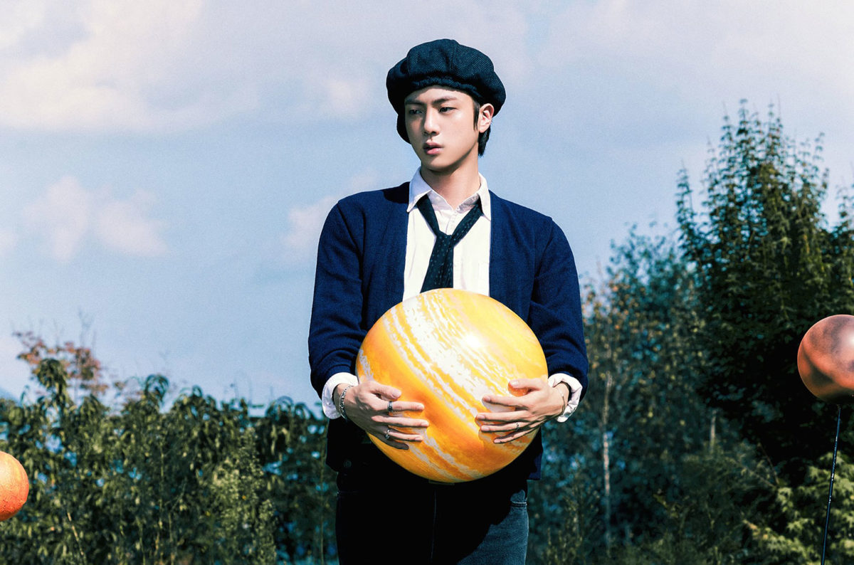 jin-bts-the-astronaut-cr-bighit-music-2022-billboard-3-1548-2
