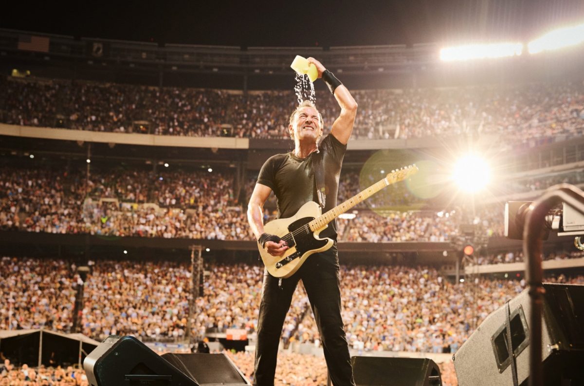 bruce-springsteen-2022-billboard-1548