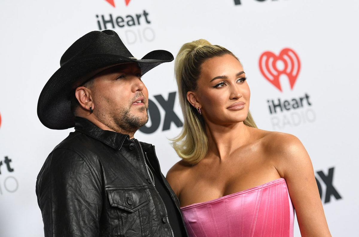 jason-aldean-and-brittany-kerr-2022-billboard-1548