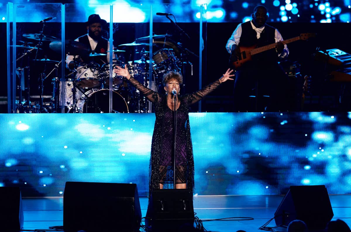 anita-baker-greek-theatre-2018-billboard-1548
