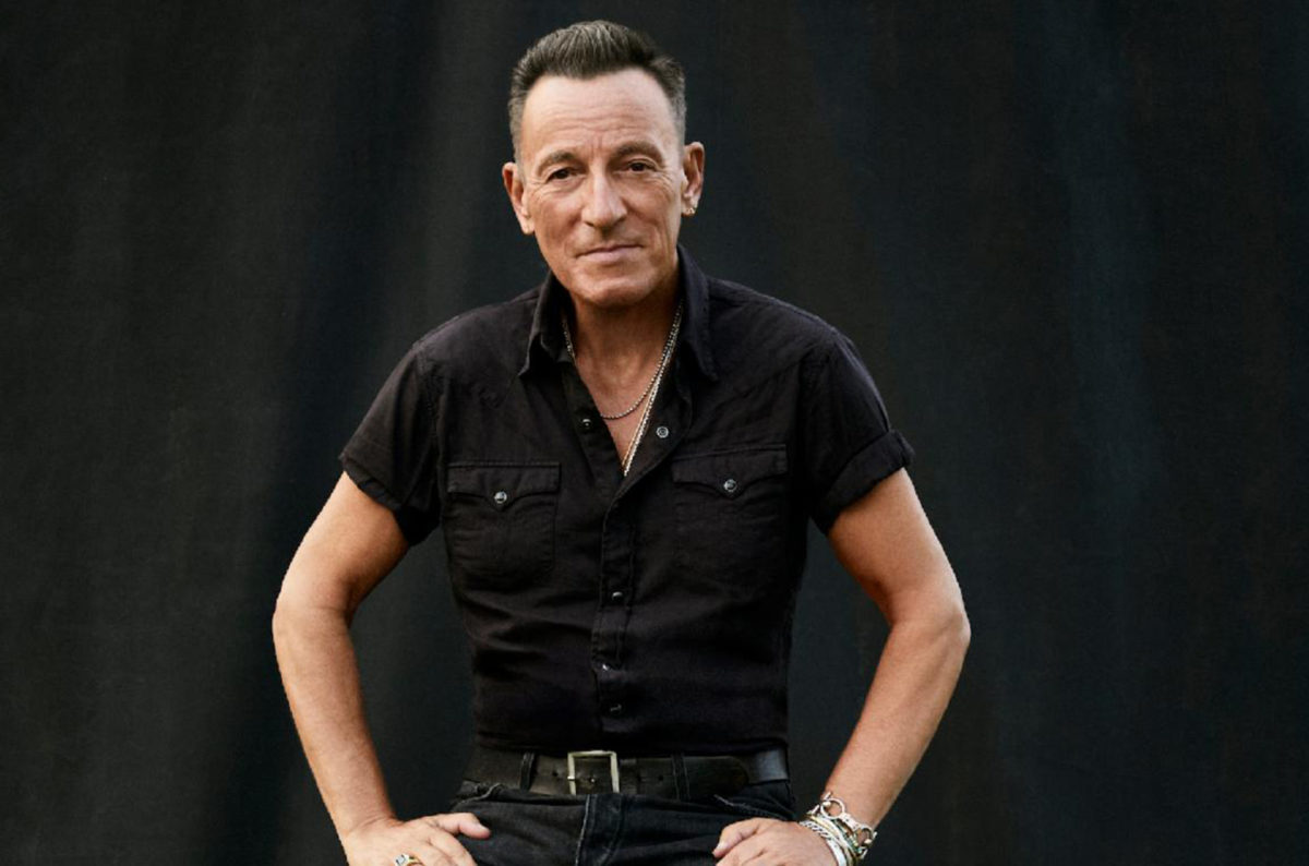 01-bruce-springsteen-press-2022-cr-danny-clinch-billboard-1548-3