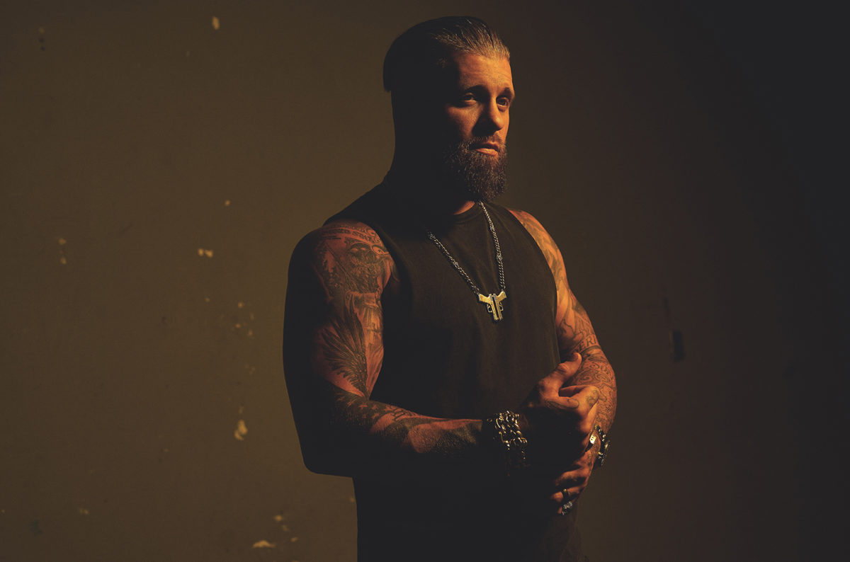 brantley-gilbert-2022-cr-alexa-campbell-billboard-1548