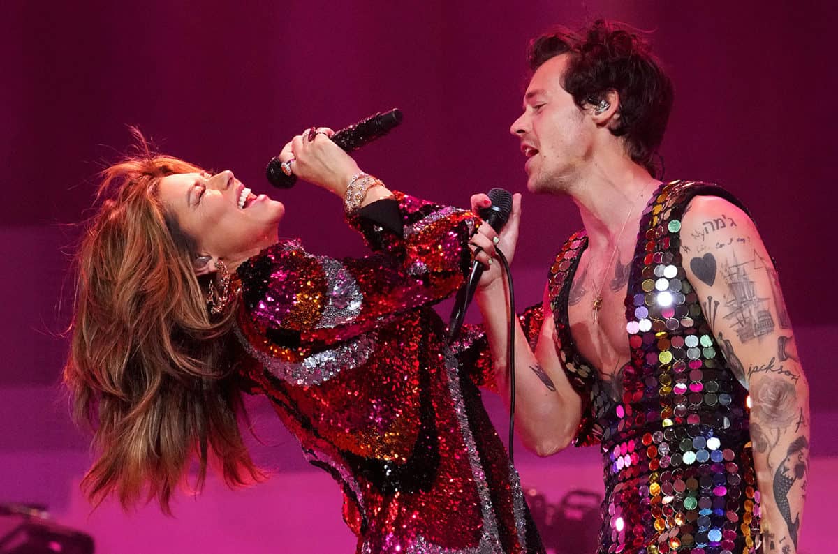 shania-twain-harry-styles-2022-billboard-1548