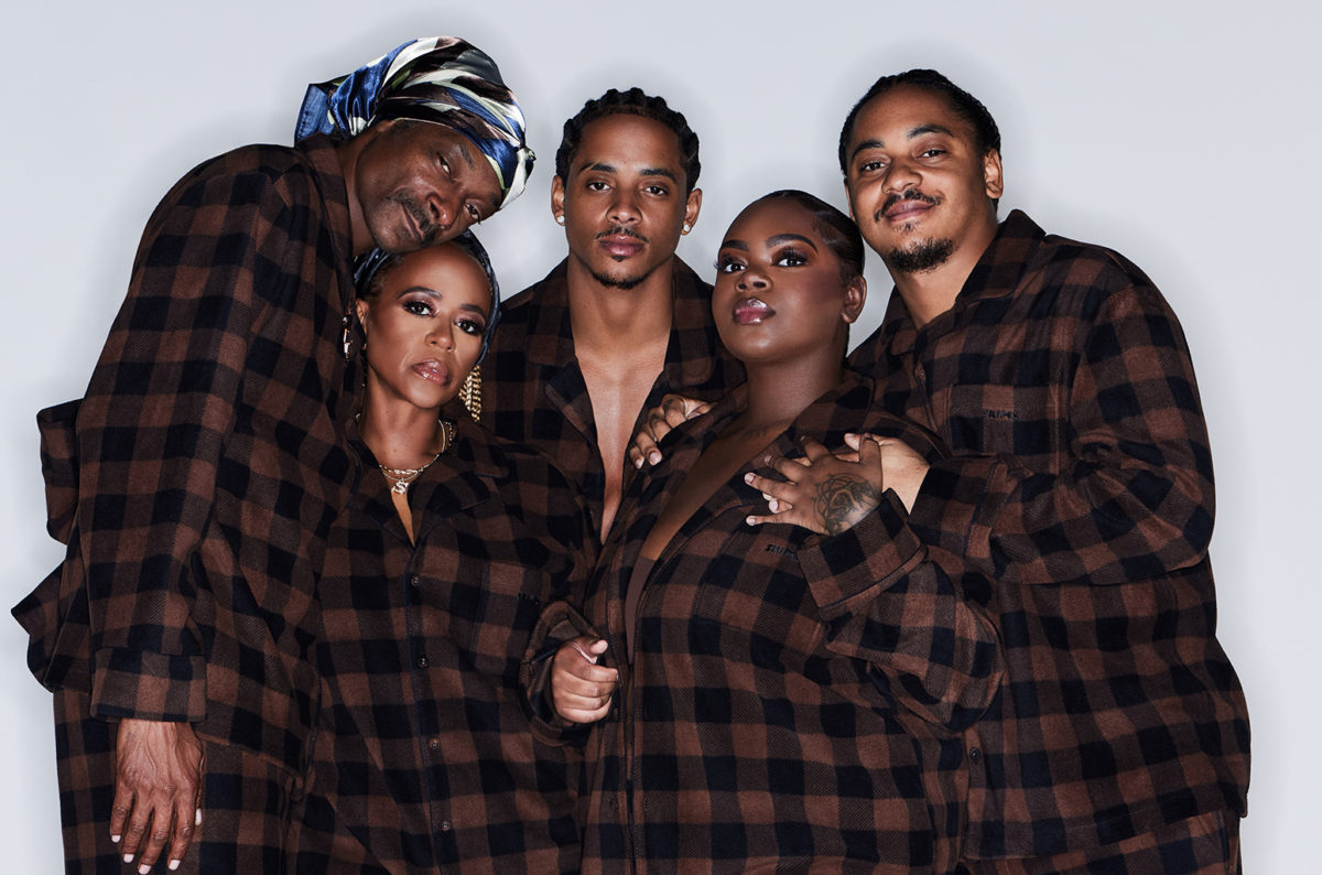 snoop-dogg-skims-campaign-2022-billboard-1548
