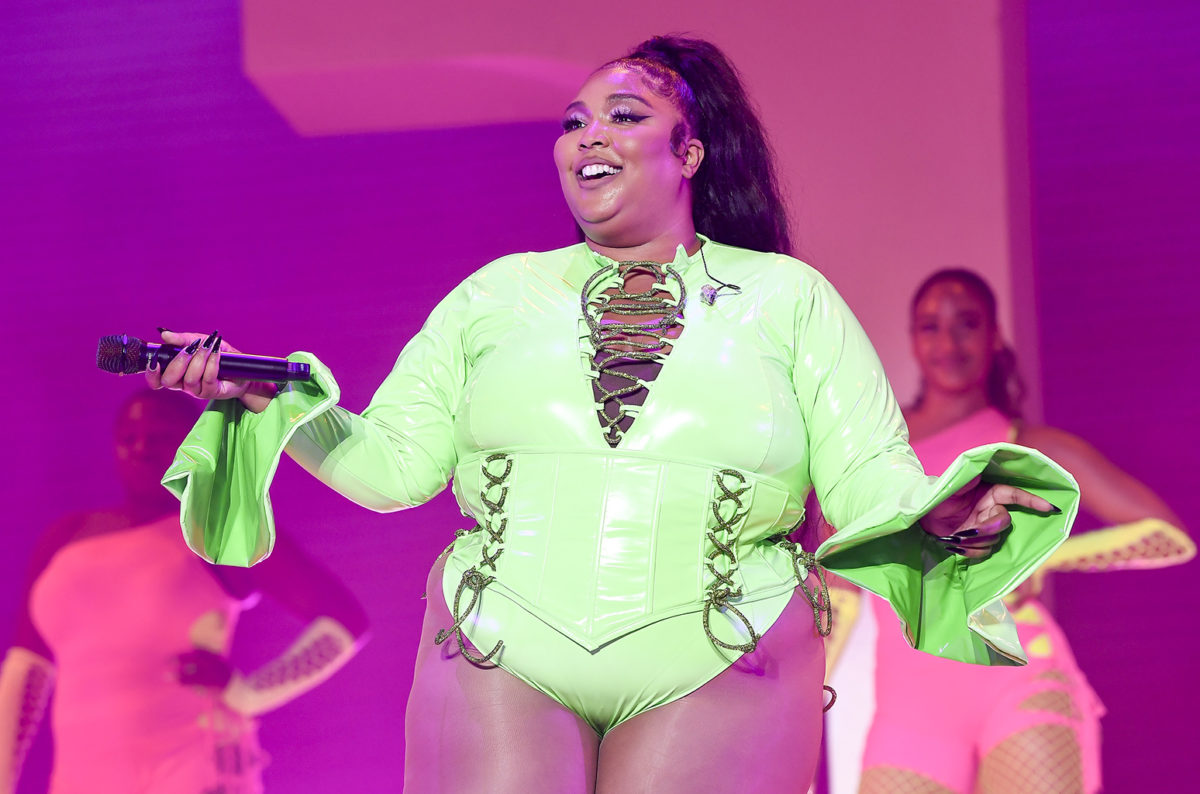 lizzo-live-2021-b-performance-billboard-1548-2