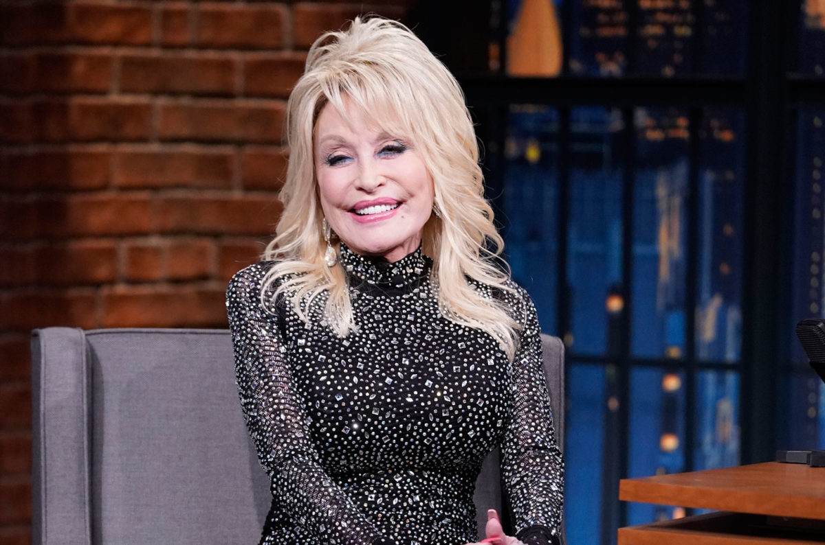 dolly-parton-2019-billboard-1548-1