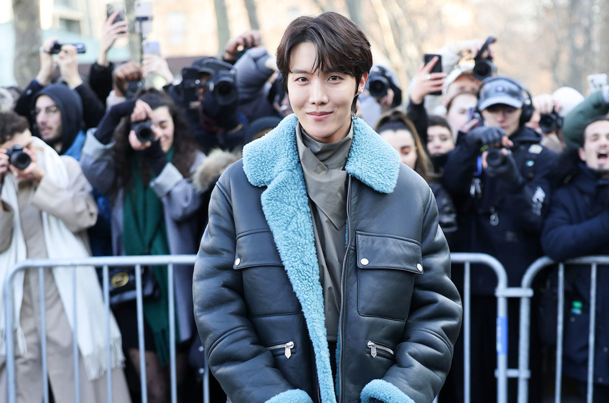 02-j-hope-paris-fashion-week-2023-billboard-1548757784