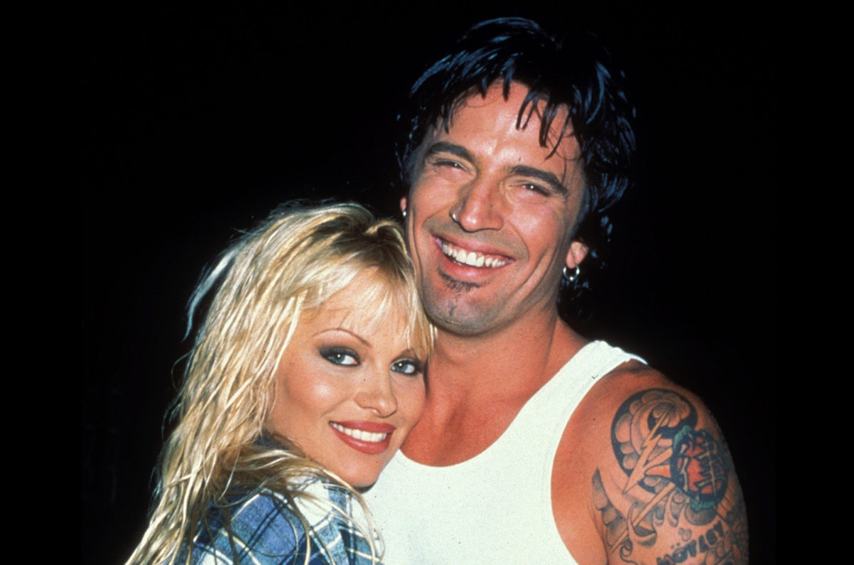 pamela-anderson-tommy-lee-billboard-1548415433