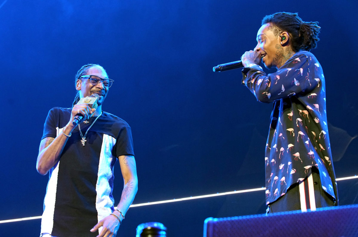 snoop-dogg-and-wiz-khalifa-2017-billboard-1548985224