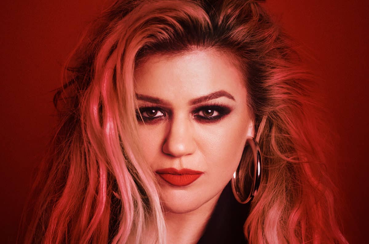 kelly-clarkson-credit-shane-mccauley-press-2022-billboard-1548401366
