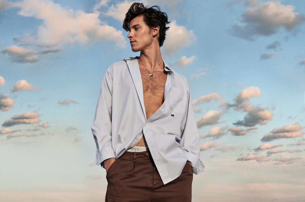 do-not-reuse-02-tommy-hilfiger-and-shawn-mendes-cr-cass-bird-billboard-1548682832