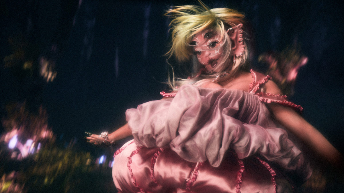 melanie-martinez-cr-jimmy-fontaine-billboard-pro-1260727615