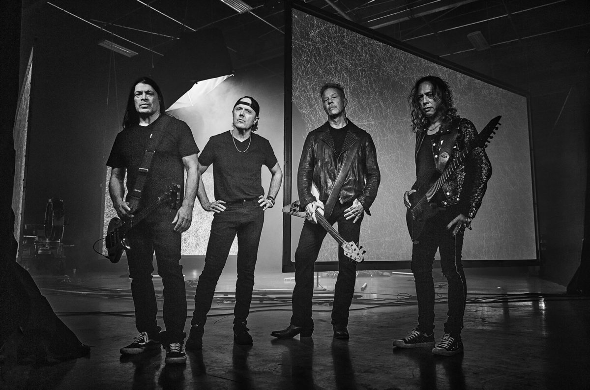 metallica-press-credit-tim-saccenti-2022-billboard-1548313604