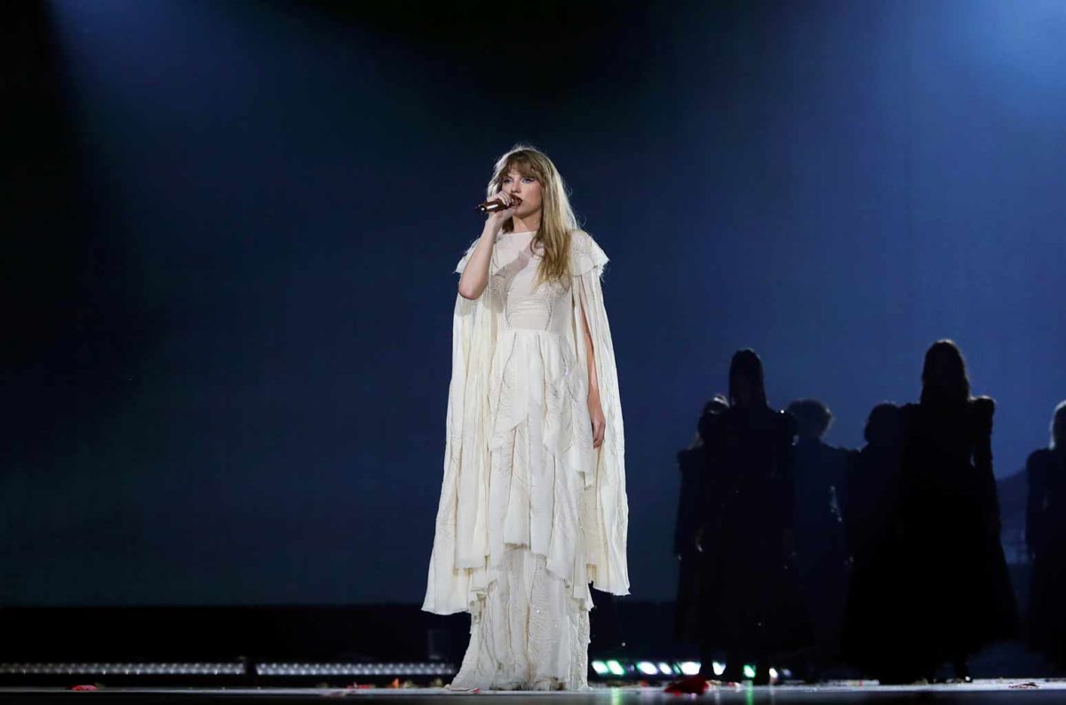 03-taylor-swift-eras-tour-houston-billboard-1548879697