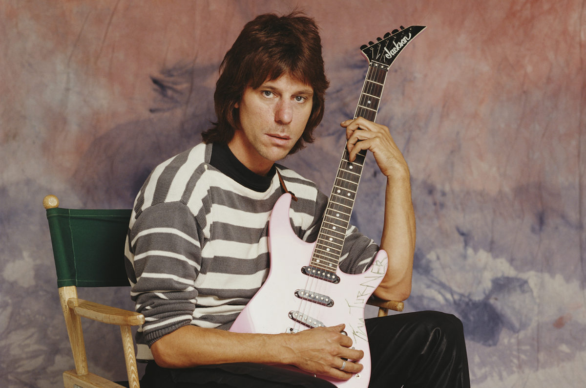 jeff-beck-portrait-1984-billboard-1548444765