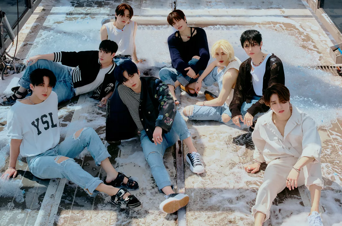 02-stray-kids-press-2022-cr-jyp-entertainment-billboard-1548911383