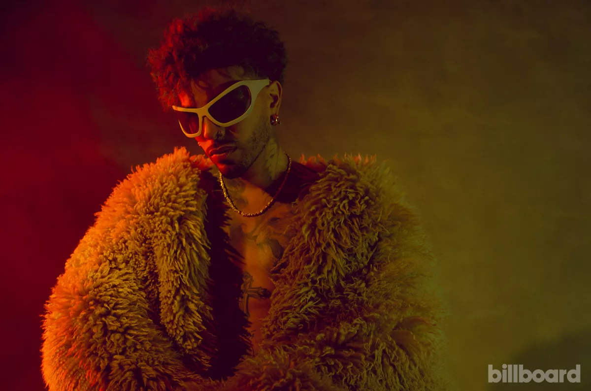 feature-rauw-alejandro-billboard-2023-bb4-kanya-iwana-3-1548673487