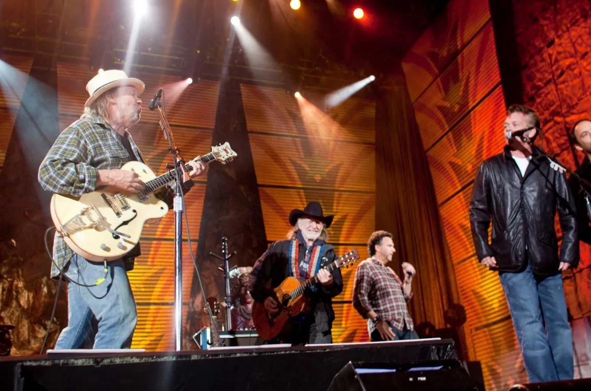 willie-nelson-neil-young-and-john-mellencamp-farm-aid-2010-billboard-154880198