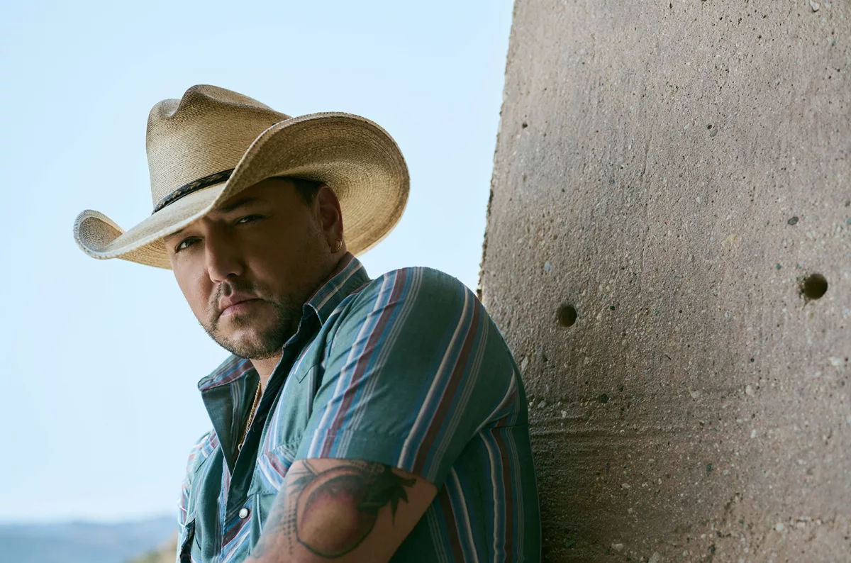 jason-aldean-cr-brian-higbee-press-2023-billboard-1548396899