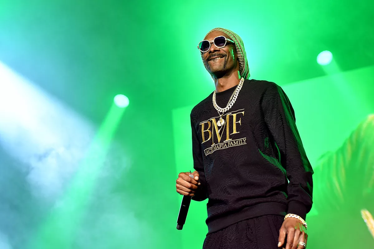snoop-dogg-2022-d-billboard-embed886400