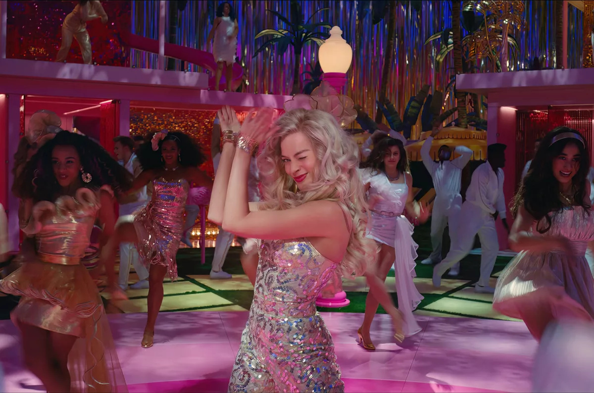 margot-robbie-barbie-2023-billboard-1-1548785343
