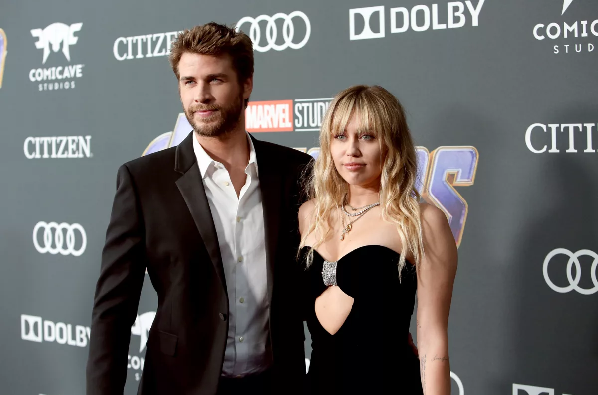 liam-hemsworth-and-miley-cyrus-2019-billboard-1548778877