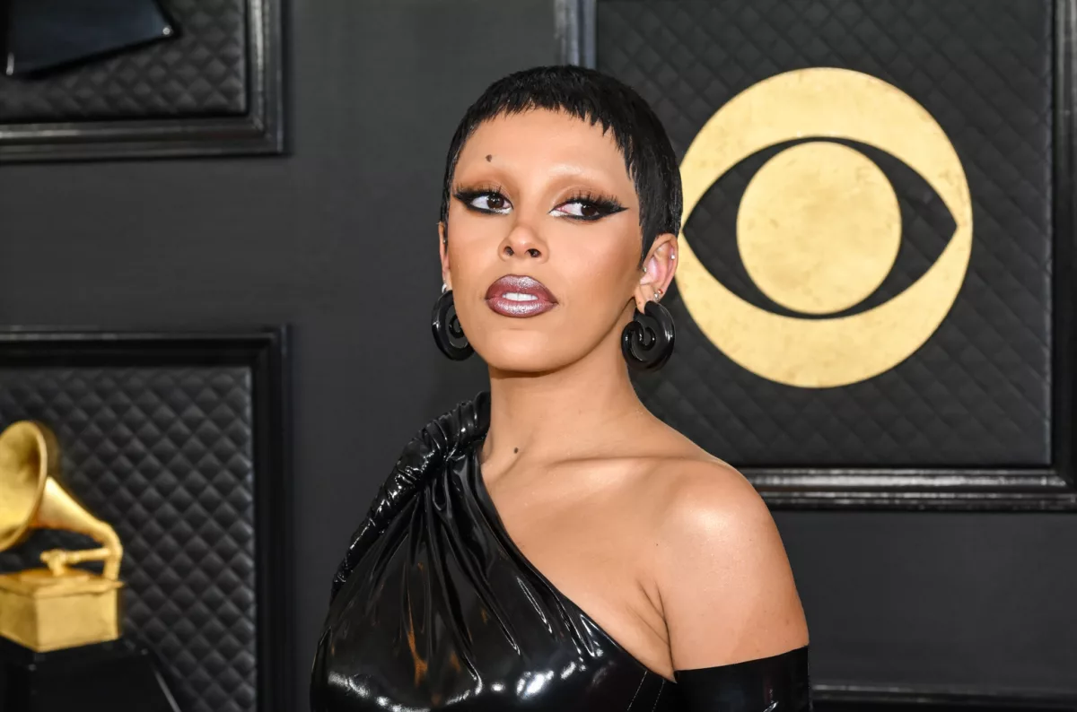 doja-cat-2023-grammy-red-carpet-billboard-1548276909