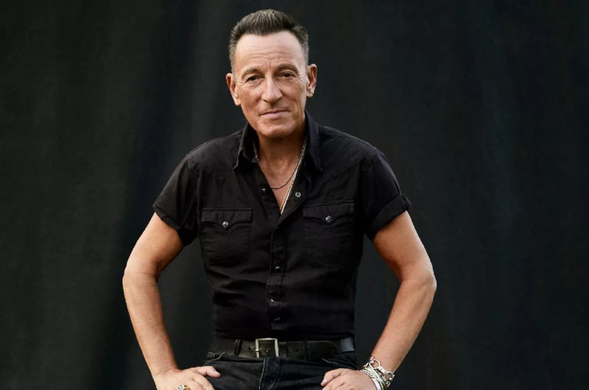 01-bruce-springsteen-press-2022-cr-danny-clinch-billboard-154832219