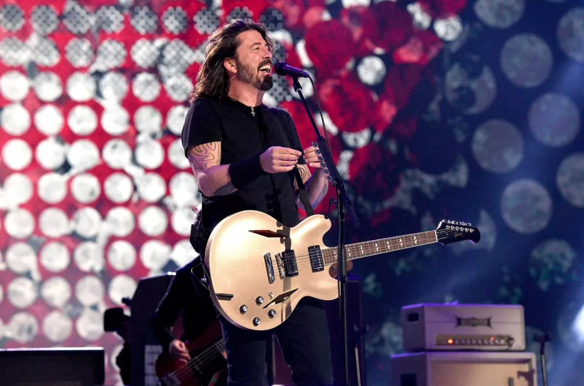 dave-grohl-of-foo-fighters-2021-billboard-1548-1611091