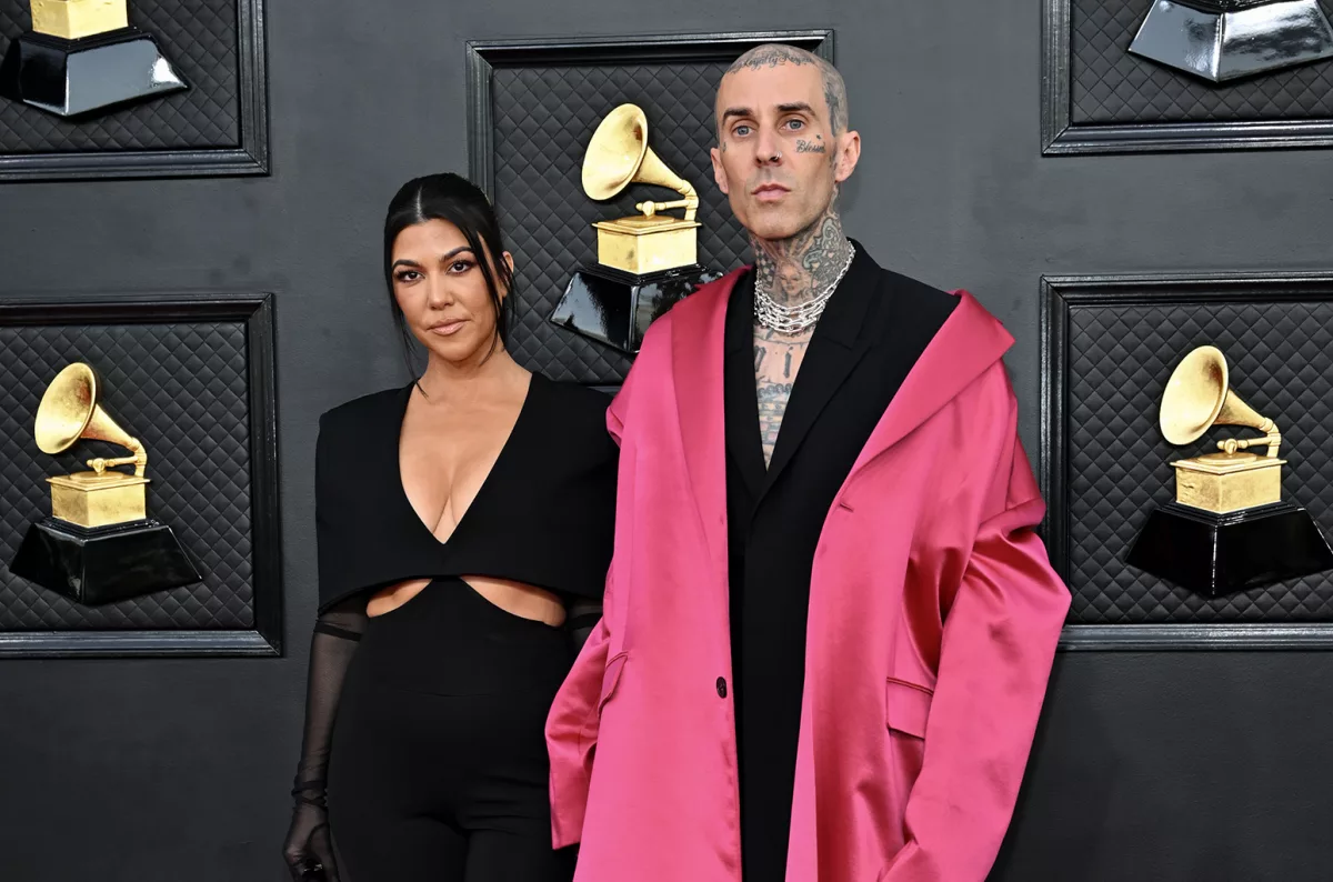 kourtney-kardashian-travis-barker-grammys-2022-billboard-1548253561