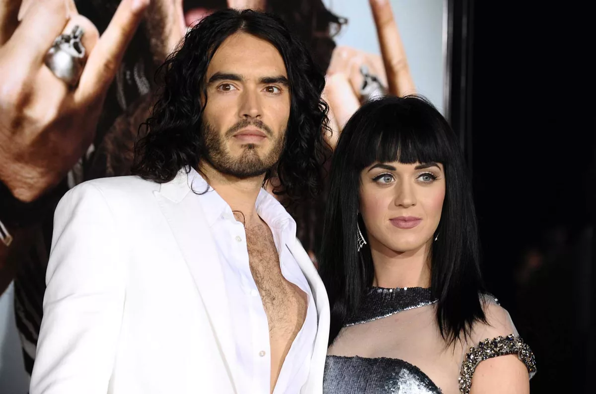 katy-perry-russell-brand-2010-a-h-billboard-1548794659