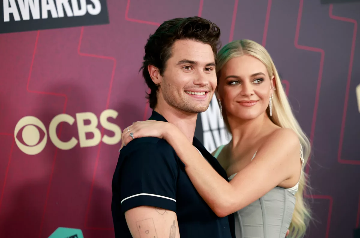 chase-stokes-and-kelsea-ballerini-2023-cmt-billboard-1548207813