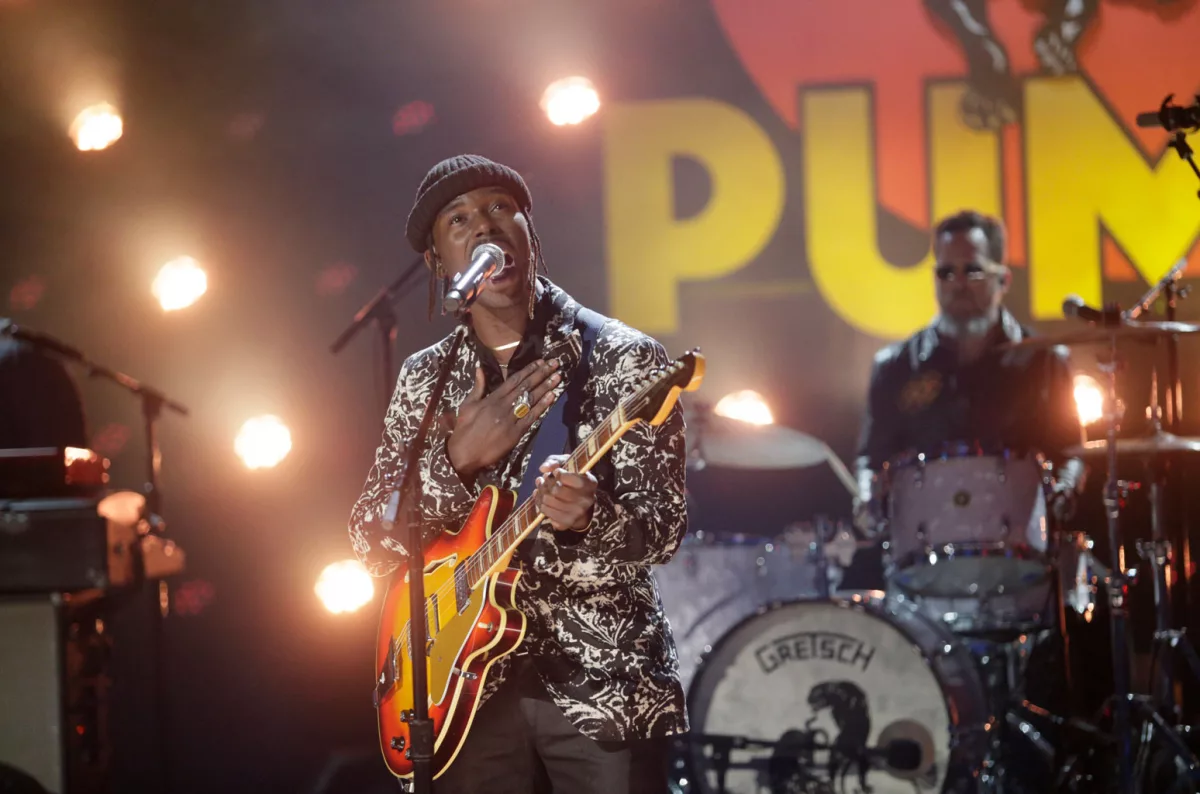 black-pumas-2021-grammy-performance-billboard-1548-1615769255986577
