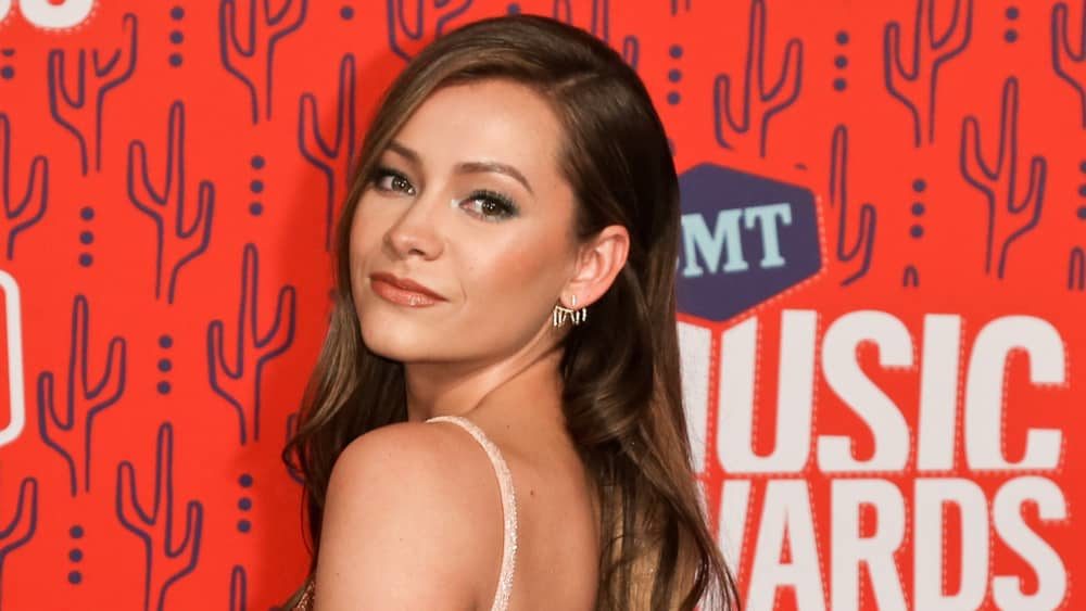 Maddie & Tae’s Taylor Dye gives birth to baby girl 3 months early