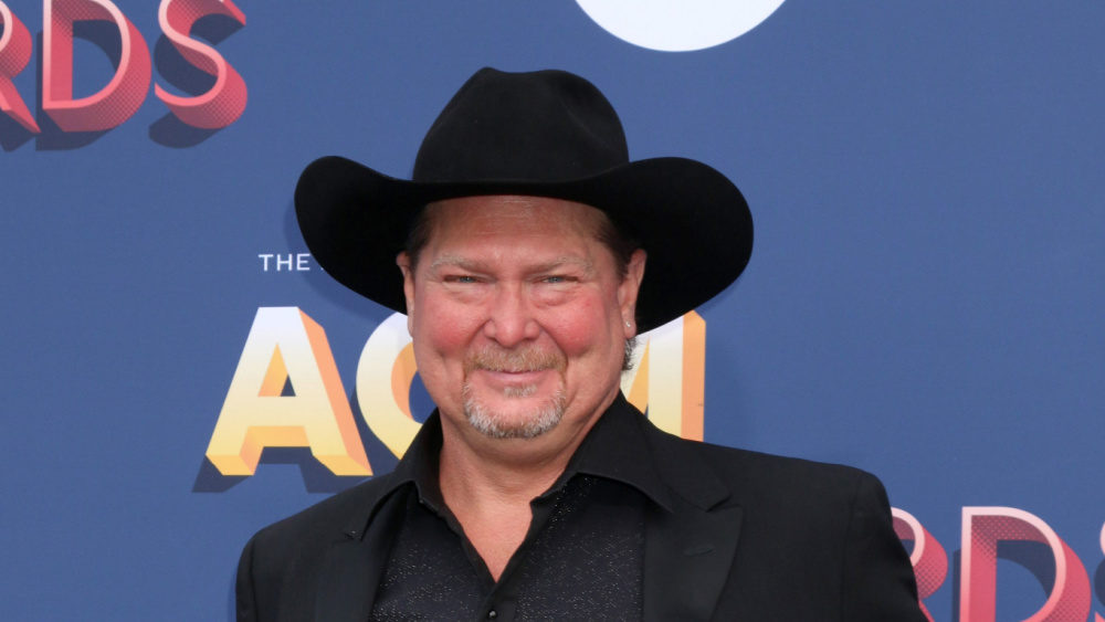 Tracy Lawrence launches new podcast ‘TL’s Road House’