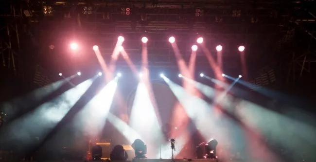 country-concert-b-scaled-e1675884855911318370