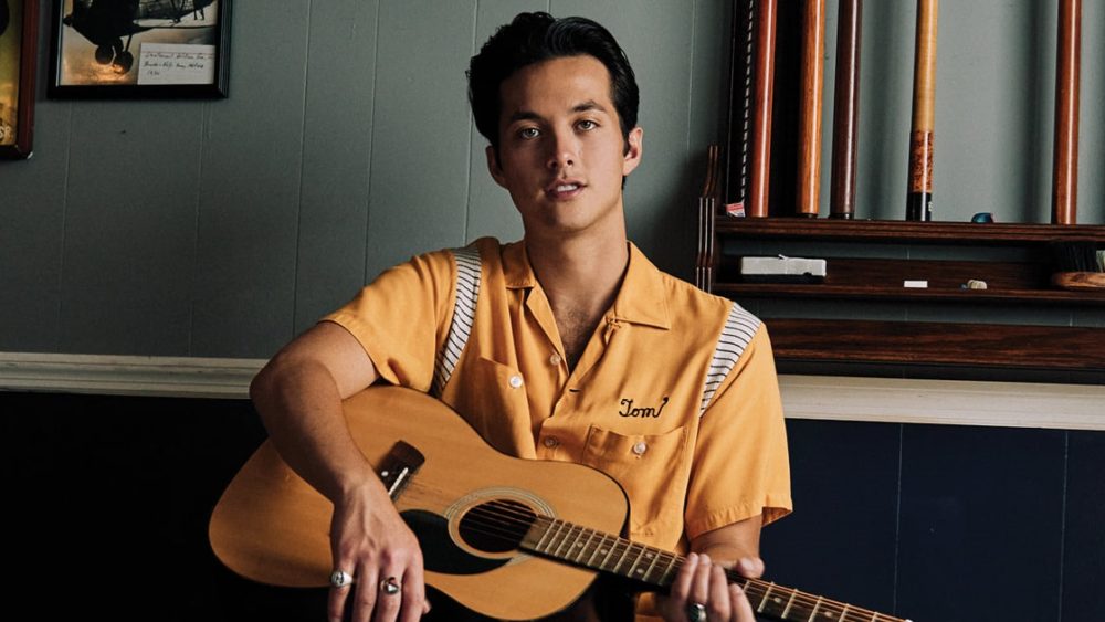 laine-hardy-debut-album-headline