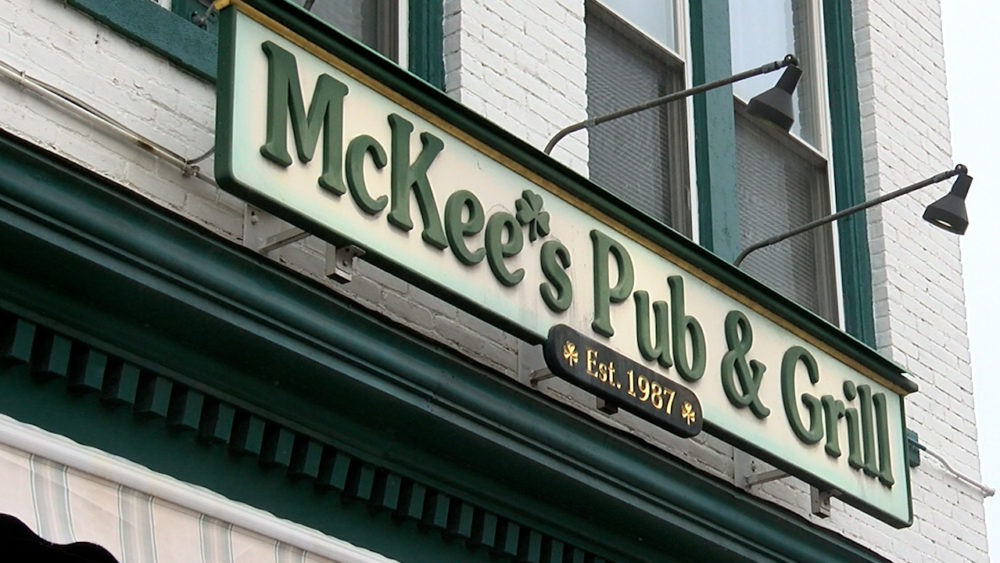 pub-3879