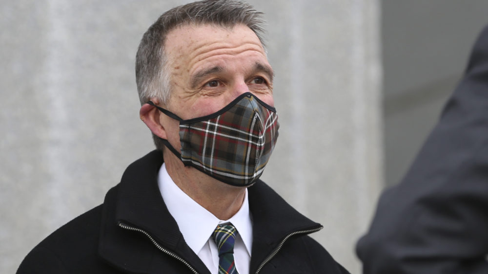 scot_masked_swearingin-5