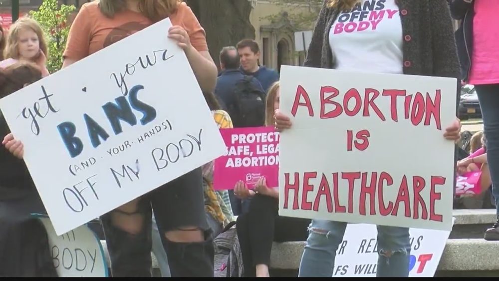 abortion-rally-albany-050322-2