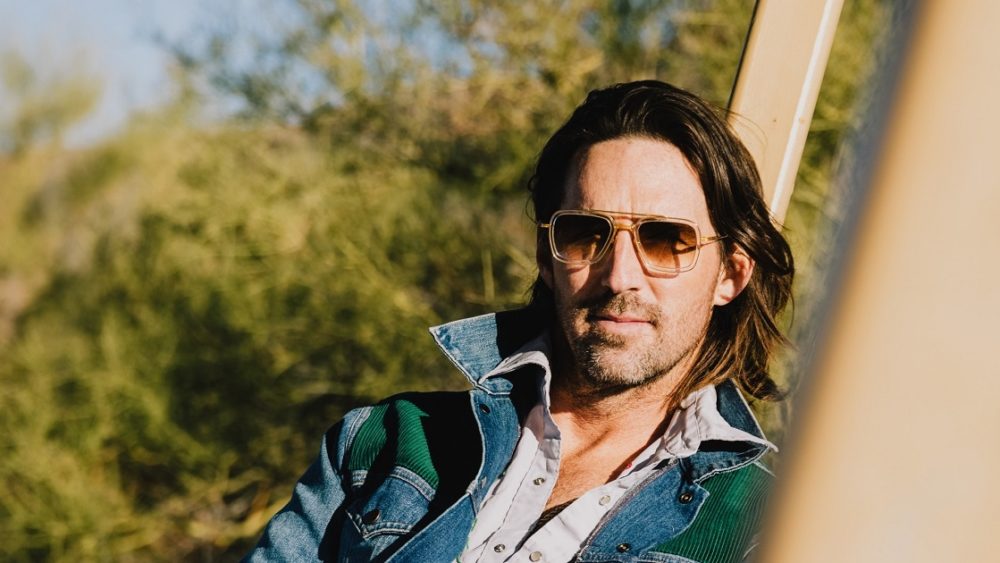 jake-owen-march-2022-profile-pic-2