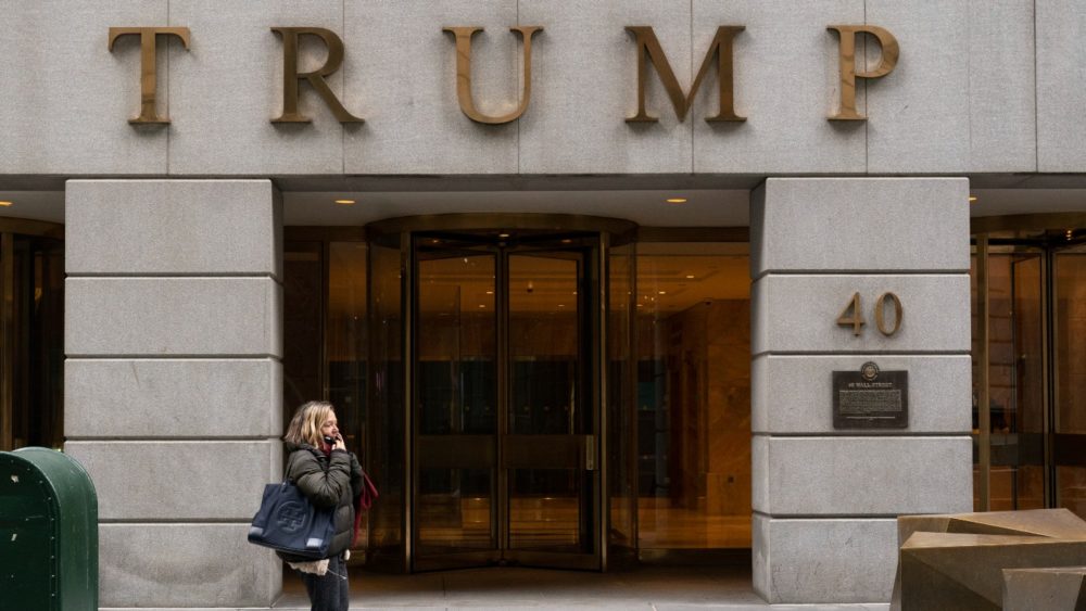 trumpbuilding_011321_ap_mark-lennihan