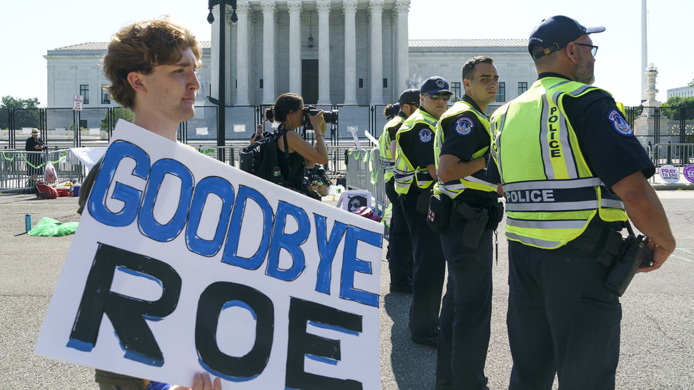 scotus_abortion_prolife_061522gn3_w