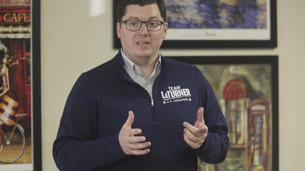 c1d6085b86474428b98f285e9822e7a6-2775444